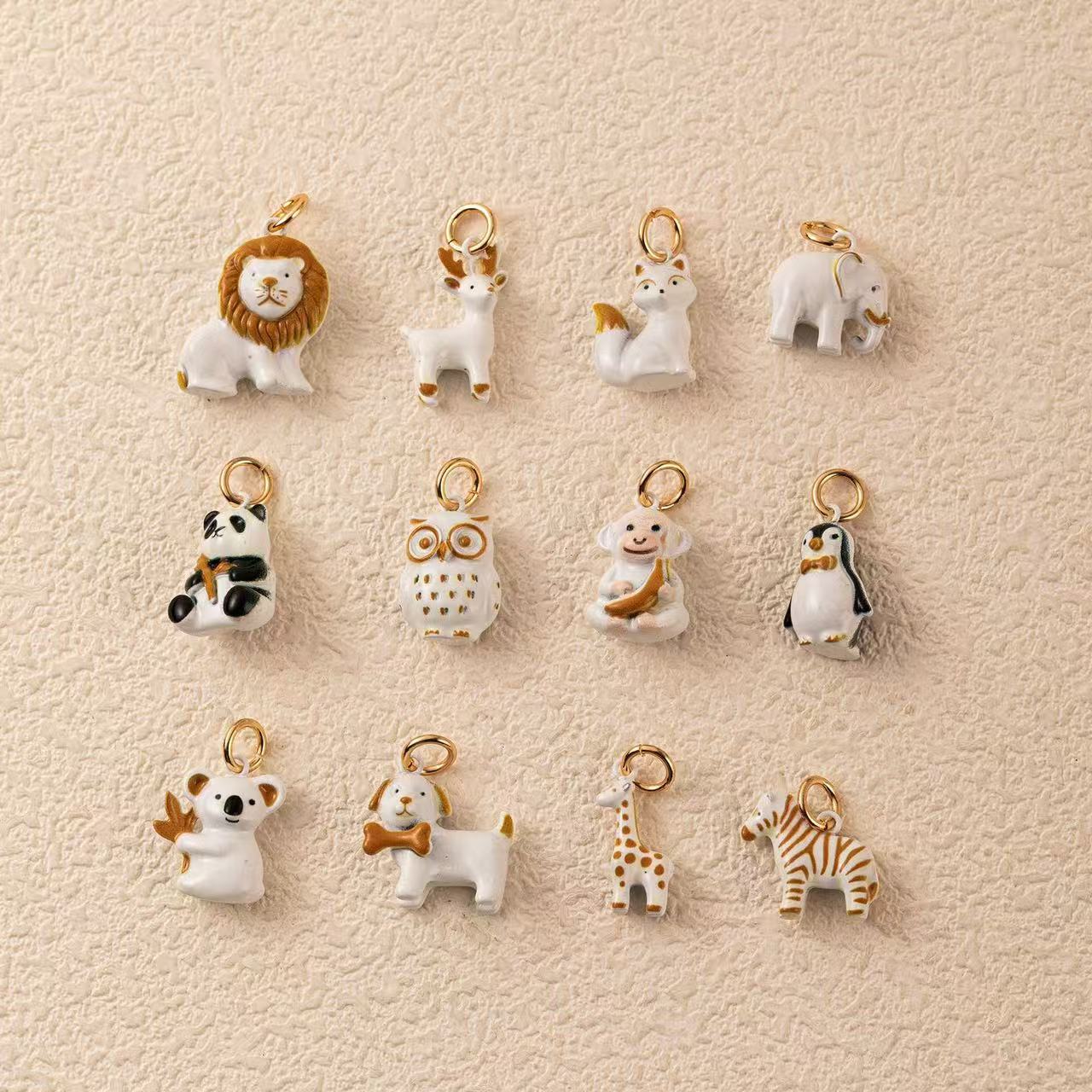 PAWSOME NECKLACE - #158