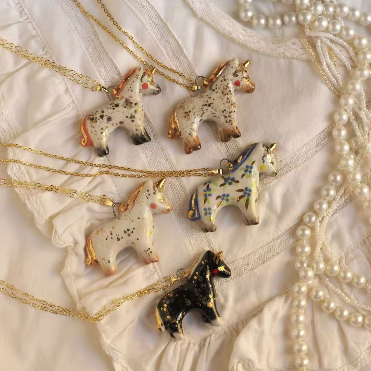 PAWSOME NECKLACE - #122