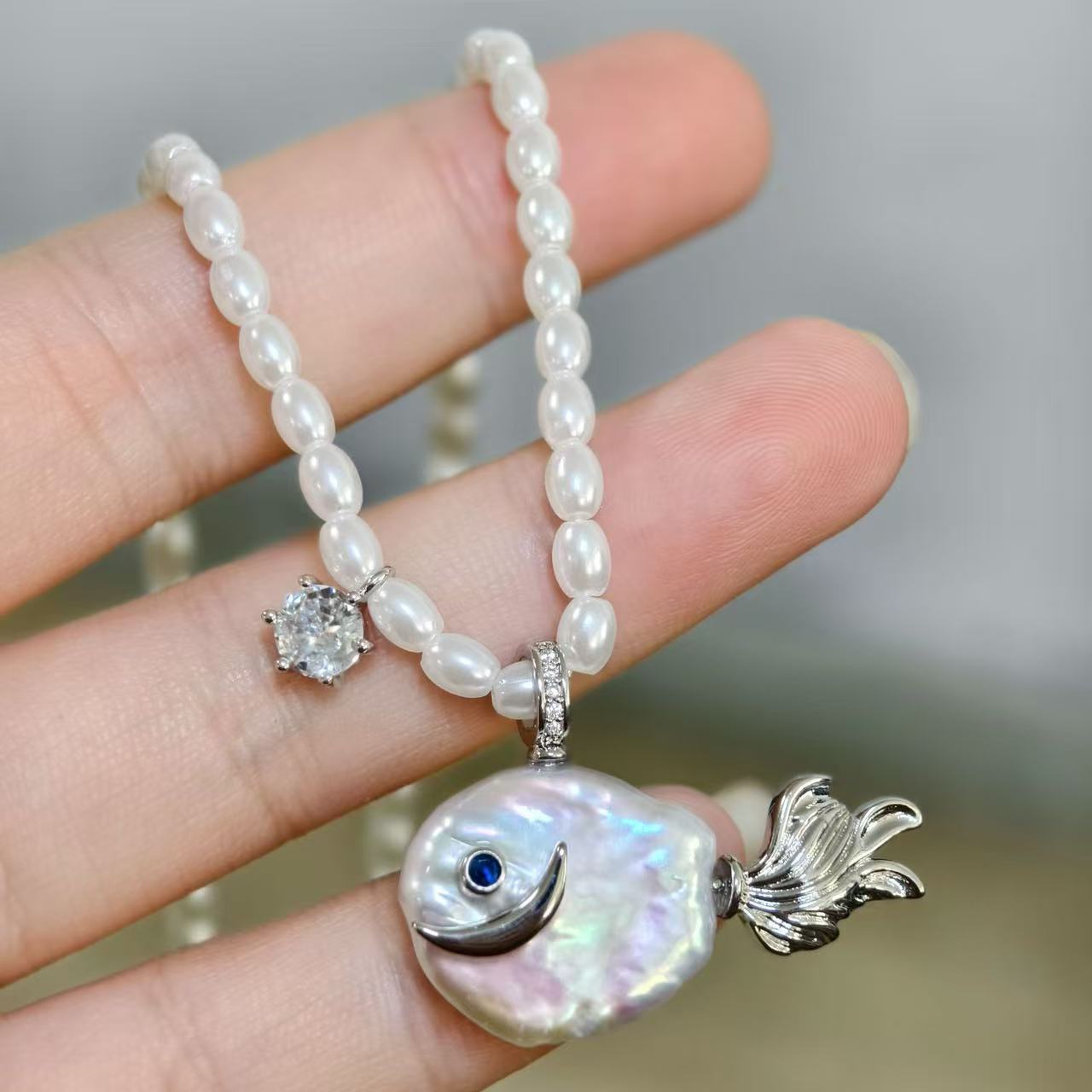 PAWSOME NECKLACE - #130