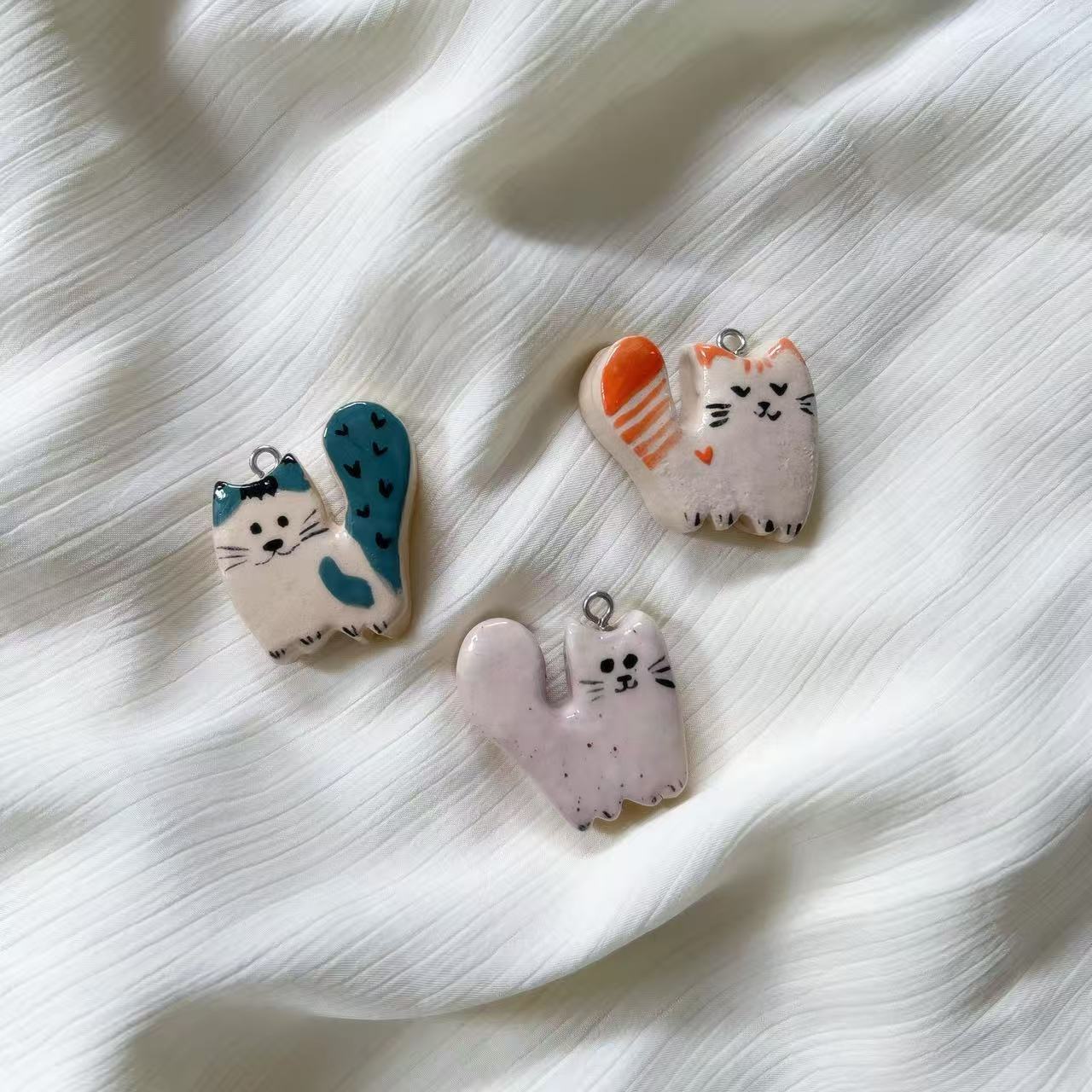 PAWSOME NECKLACE - #153