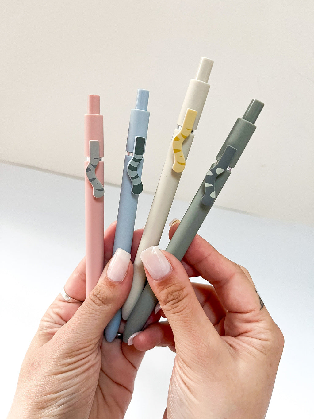 PAWSOME PEN #1