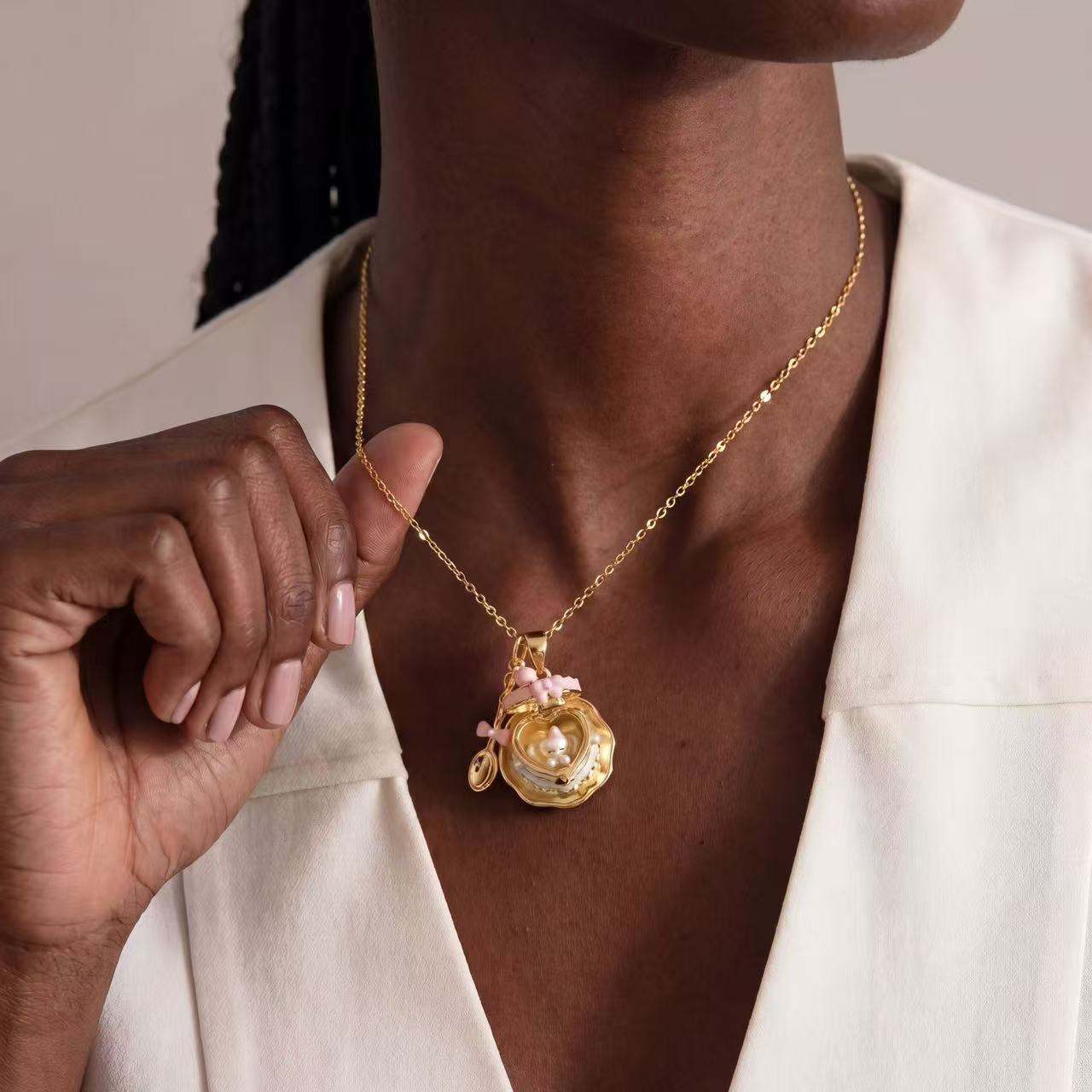 PAWSOME NECKLACE - #137