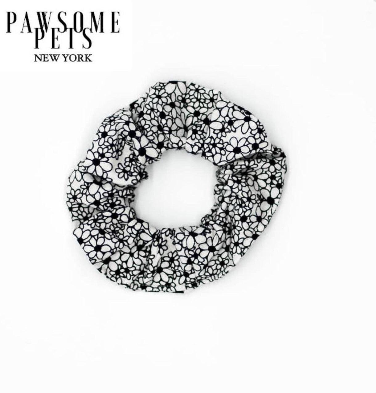 SCRUNCHIES - BLACK AND WHITE FLORAL - Pawsomepetsnewyork
