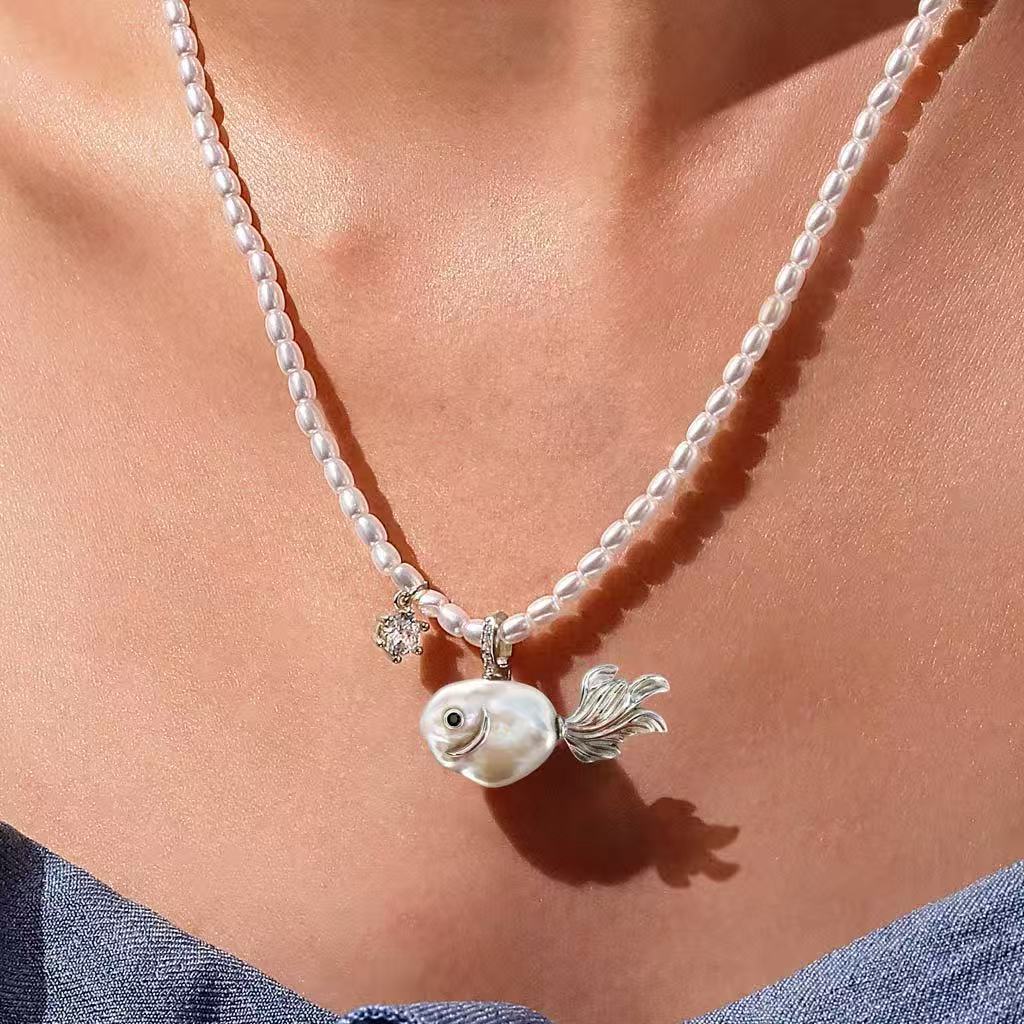 PAWSOME NECKLACE - #130