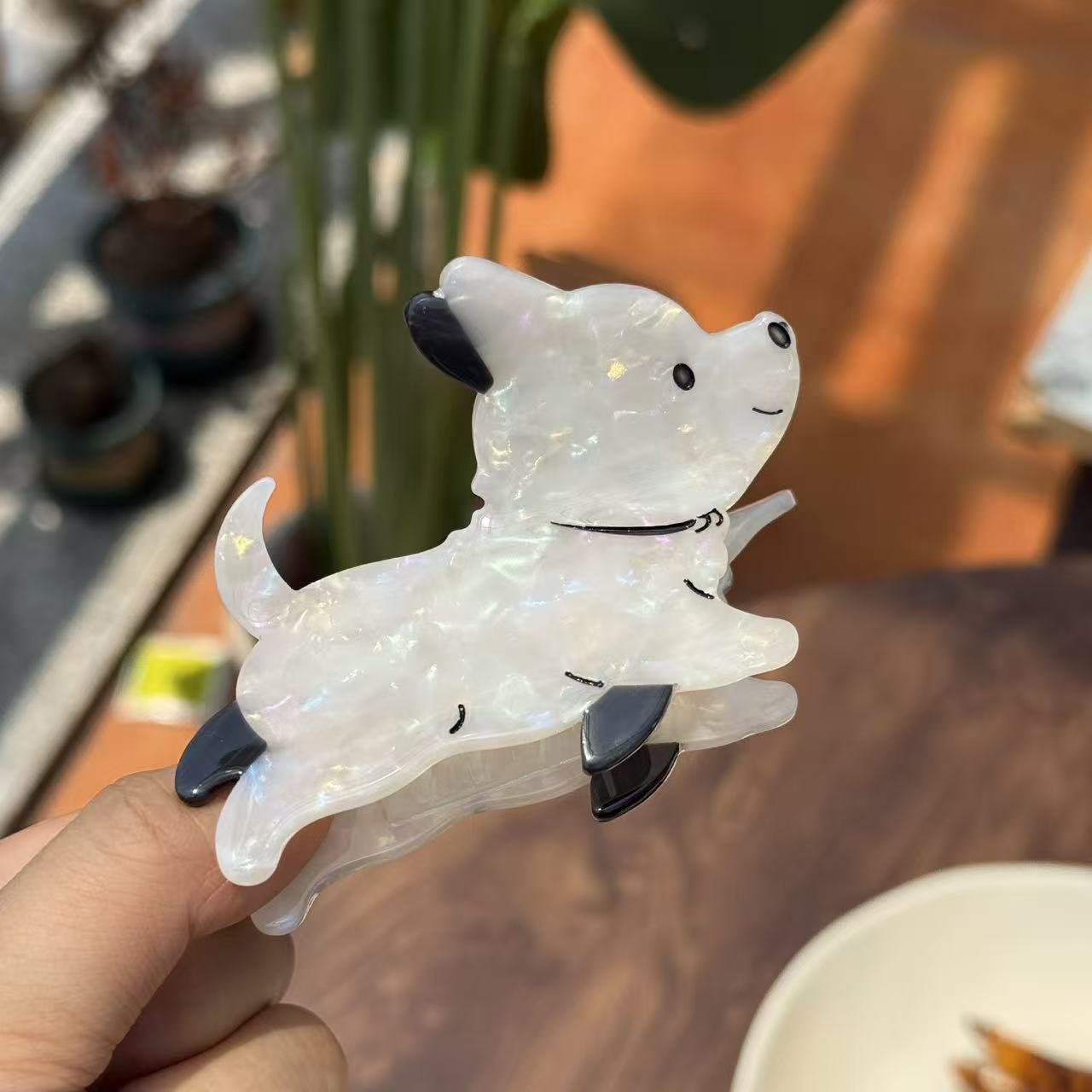 PAWSOME PETS NEW YORK Hand-painted PETS Claw Hair Clip | Eco-Friendly