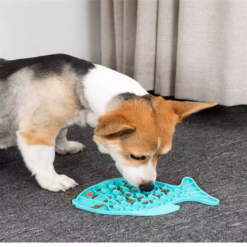 Pet Licking Mat Portable Anxiety Relief Dog Lick Pad Cup Bowl Transfer Plate Dog Slow Feeder Silicone Pet Bath Products Cat Bowl