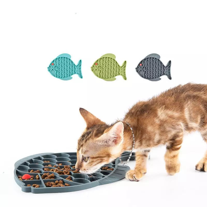 Pet Licking Mat Portable Anxiety Relief Dog Lick Pad Cup Bowl Transfer Plate Dog Slow Feeder Silicone Pet Bath Products Cat Bowl