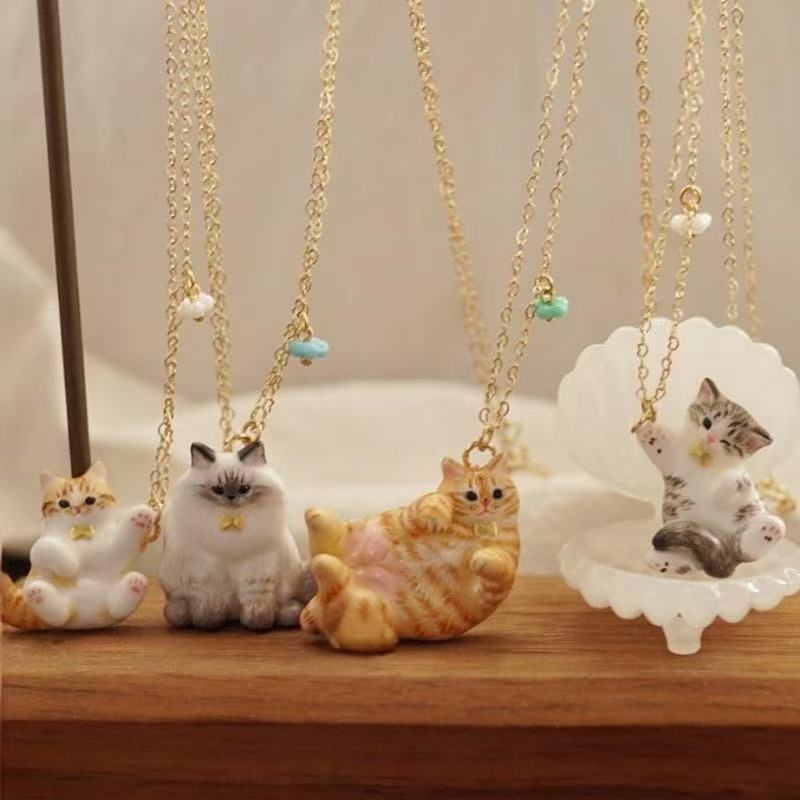 PAWSOME NECKLACE - #136