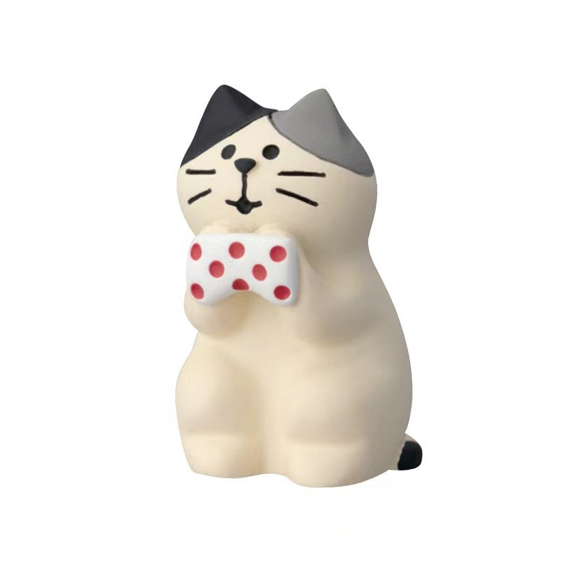 PAWSOME FIGURINES - #70