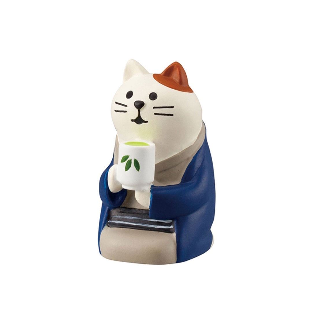 PAWSOME FIGURINES - #240