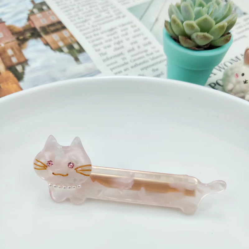 PAWSOME PETS NEW YORK Hand-painted Cat with Pearl Necklace Hair Clip all colors | Eco-Friendly