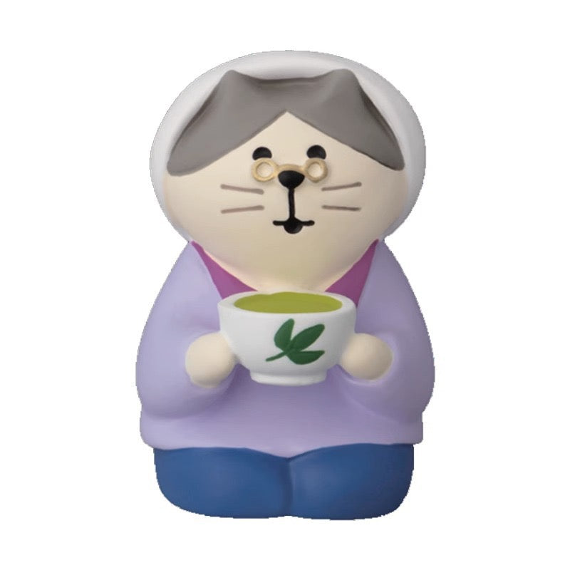 PAWSOME FIGURINES - #142