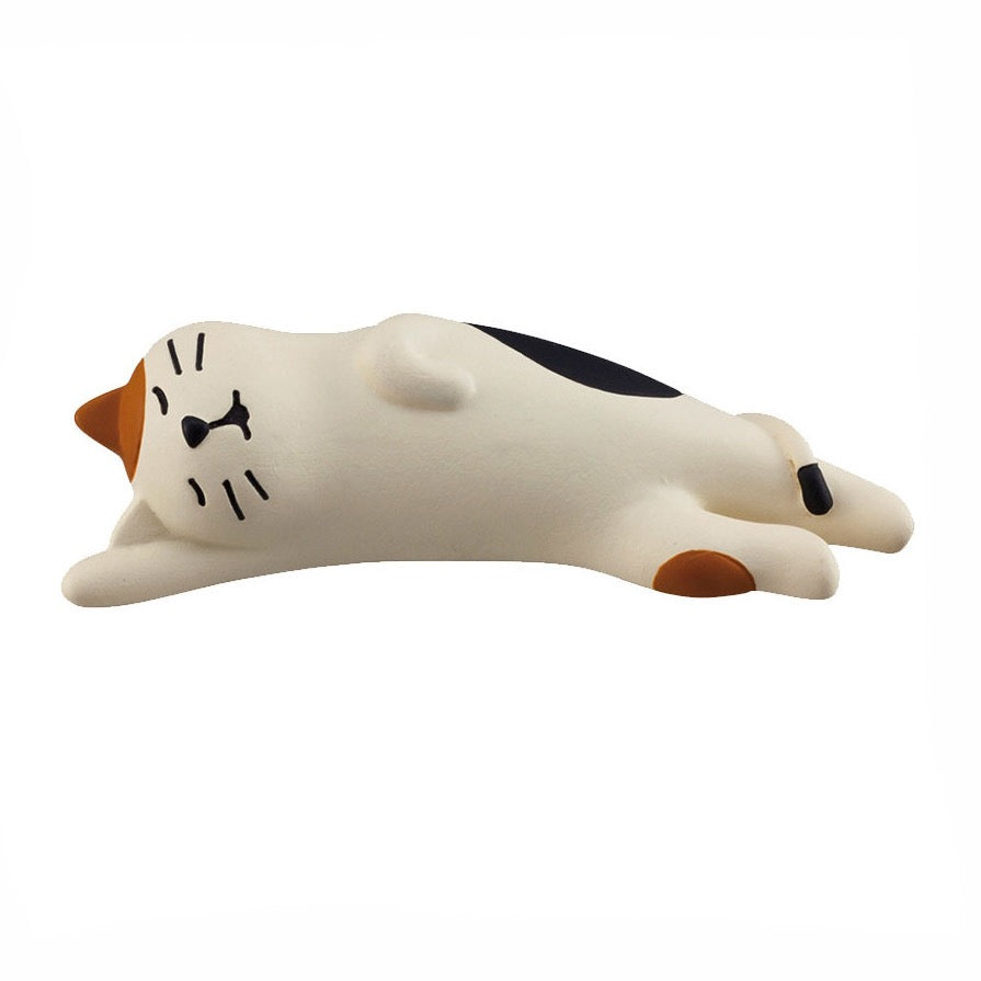 PAWSOME FIGURINES - #243