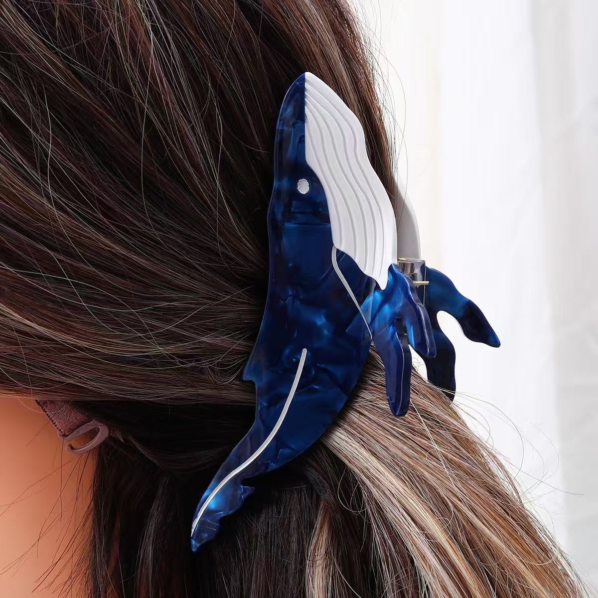 PAWSOME PETS NEW YORK Hand-painted OCEAN Claw Hair Clip | Eco-Friendly