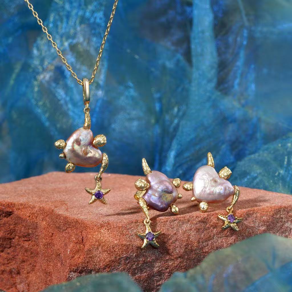 PAWSOME NECKLACE - #129