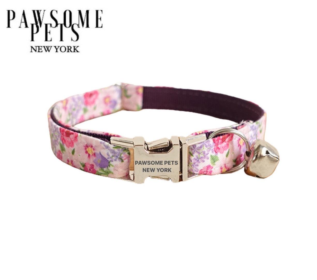 DOG & CAT COLLAR - FLOWERS Pawsome Pets New York  Dog and cat collars Fully Adjustable Collar Made out of nylon webbing with quick use buckle  Spot clean with soap and water. Hang to dry.